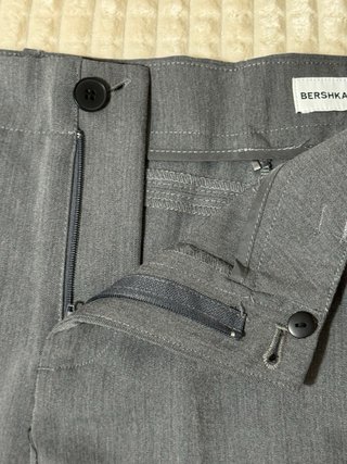 Pantalón de traje gris Bershka mujer