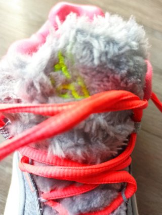 Scarpe da basket Nike grigie e rosa