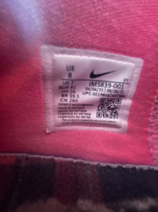 Scarpe da basket Nike grigie e rosa
