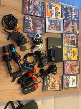 Pack PlayStation 2 con juegos y accesorios