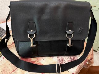 Bolso Louis Vuitton Negro
