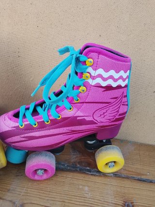 Patines artísticos 4 ruedas rosa y turquesa