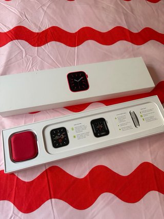 Apple Watch Series 6 GPS + Cellular 44mm Rojo