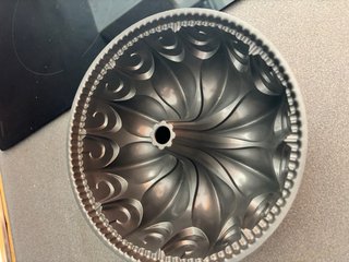 Molde Bundt Cake Nordic Ware - Fleur de Lis