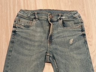 Vaqueros Zara elásticos niño T.11-12