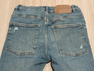 Vaqueros Zara elásticos niño T.11-12