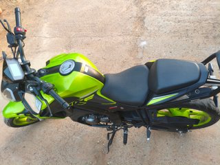 Keeway RKF 125 2023 Negra/Verde Como Nueva