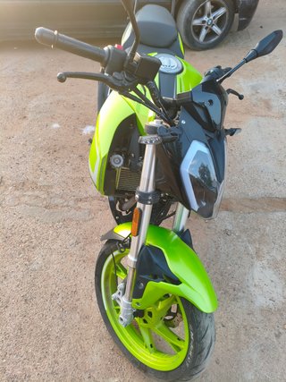 Keeway RKF 125 2023 Negra/Verde Como Nueva
