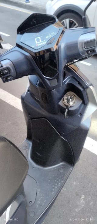 SYM Symphony ST 125cc Scooter azul