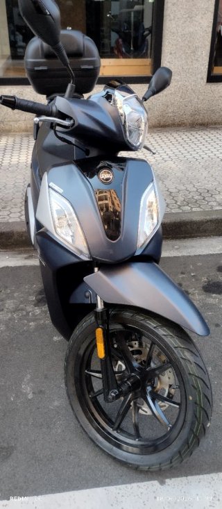 SYM Symphony ST 125cc Scooter azul