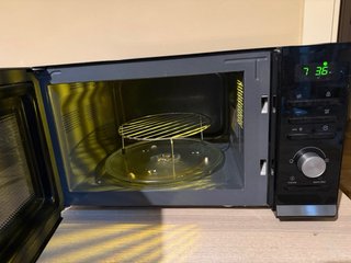 Microondas Candy grill Negro