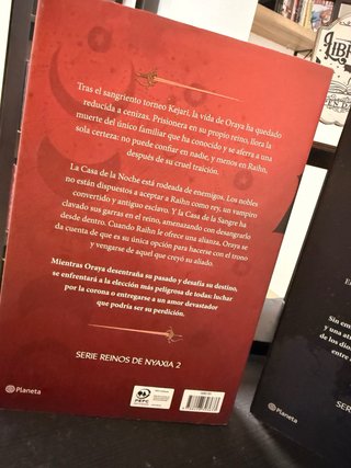Las cenizas y el rey maldito (Edición Deluxe)