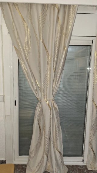 Cortinas Salón Beige y Dorado