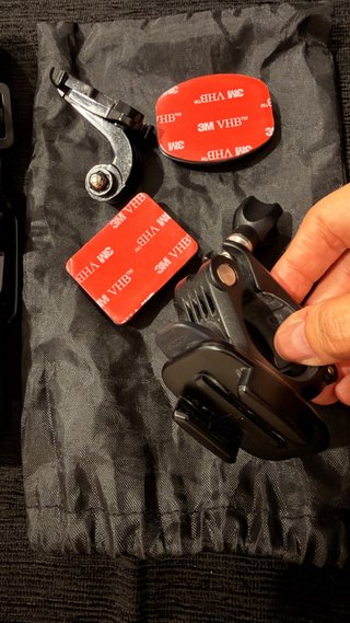 Set di accessori originali GoPro nuovi da aprire