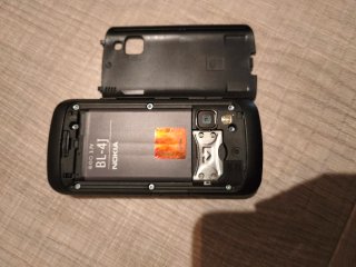 Nokia C6-00 Nero con Tastiera Scorrevole e Caricatore