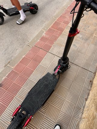 Patinete eléctrico 25 km, rueda trasera nueva