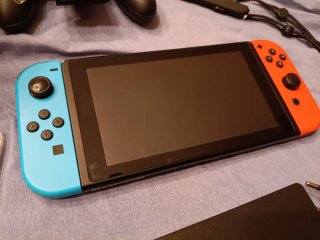Nintendo Switch + Mario Party + funda transporte