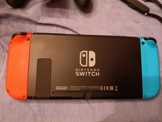 Nintendo Switch + Mario Party + funda transporte