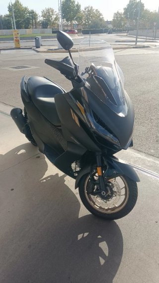Zontes E125 (Junio 2025) – 1.300 km | Como nueva