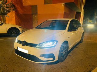 Volkswagen Golf R Line