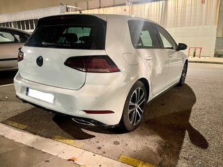 Volkswagen Golf R Line