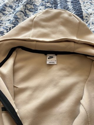 Conjunto Nike Tech Fleece Beige y Gris
