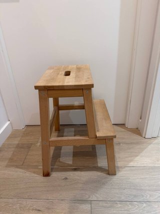 Taburete escalón madera IKEA BEKVÄM