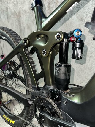 Giant Reign E+1 Eléctrica Montaña
