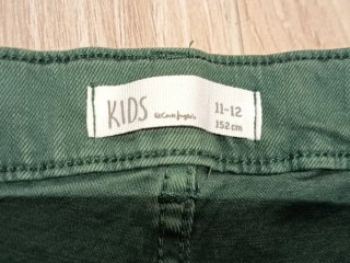 Vaquero elástico verde Corte Inglés T.11-12