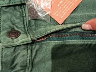 Vaquero elástico verde Corte Inglés T.11-12