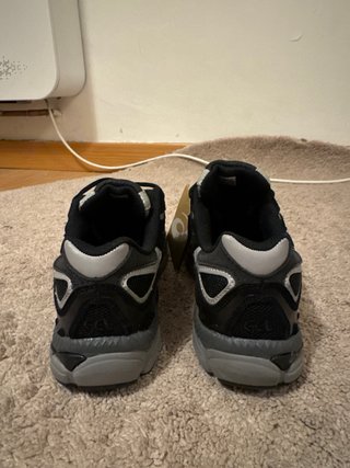 Zapatillas ASICS GEL NYC Negras/Grises