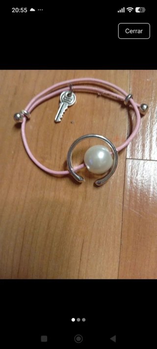 Pulsera cuero rosa con llave y perla