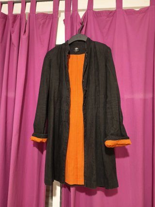 Chaqueta vintage entretiempo negra y naranja