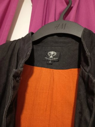 Chaqueta vintage entretiempo negra y naranja