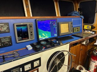 Barco de pesca palangre de fondo