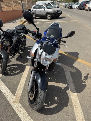 Suzuki GSR 600 Azul/Plata