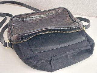 Bolso Uterqüe piel efecto reptil