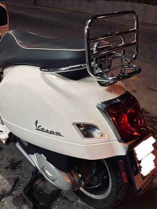 Vespa GTS 125 Blanca - 3.912 km