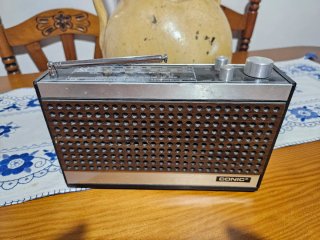 Radio antigua portátil
