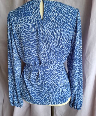 Blusa Vila Estampado Animal Print Azul