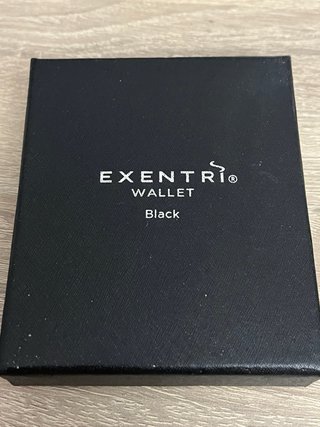 Cartera Minimalista Exentri Negra. Nueva A Estrena