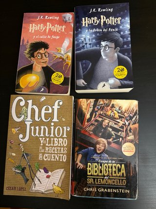 Lote 4 libros:  2 de Harry Potter y otros dos