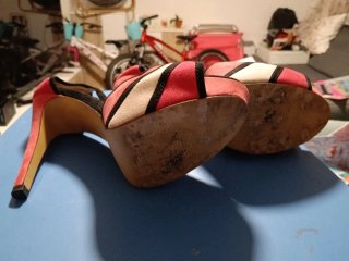 Tacones vintage negros y rosa
