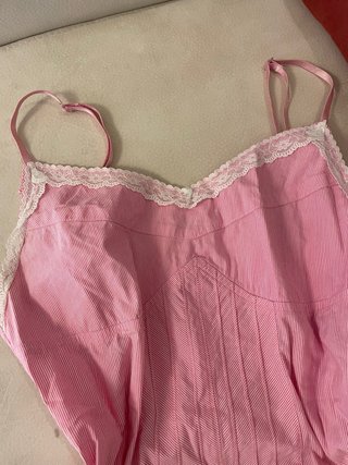 Top canotta vintage rosa con pizzo