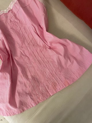 Top canotta vintage rosa con pizzo