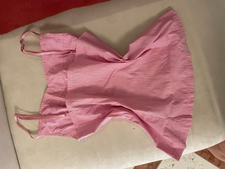 Top canotta vintage rosa con pizzo
