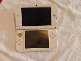 Nintendo 3DS XL + Pokémon Mystery Dungeon