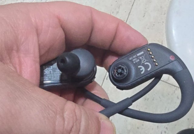 Auriculares Sony Walkman NW-WS413 4GB. Para repara