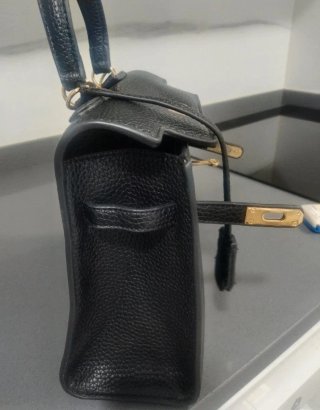 Bolso Negro Piel Asa y Correa