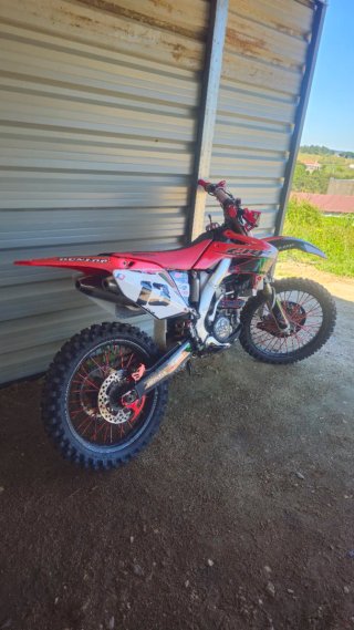 Honda CRF250R 2007 2 escapes